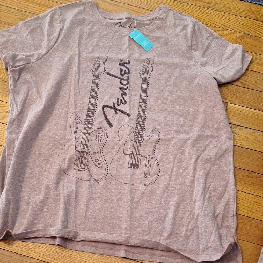 Fender Brown T-Shirt with Guitar Graphic